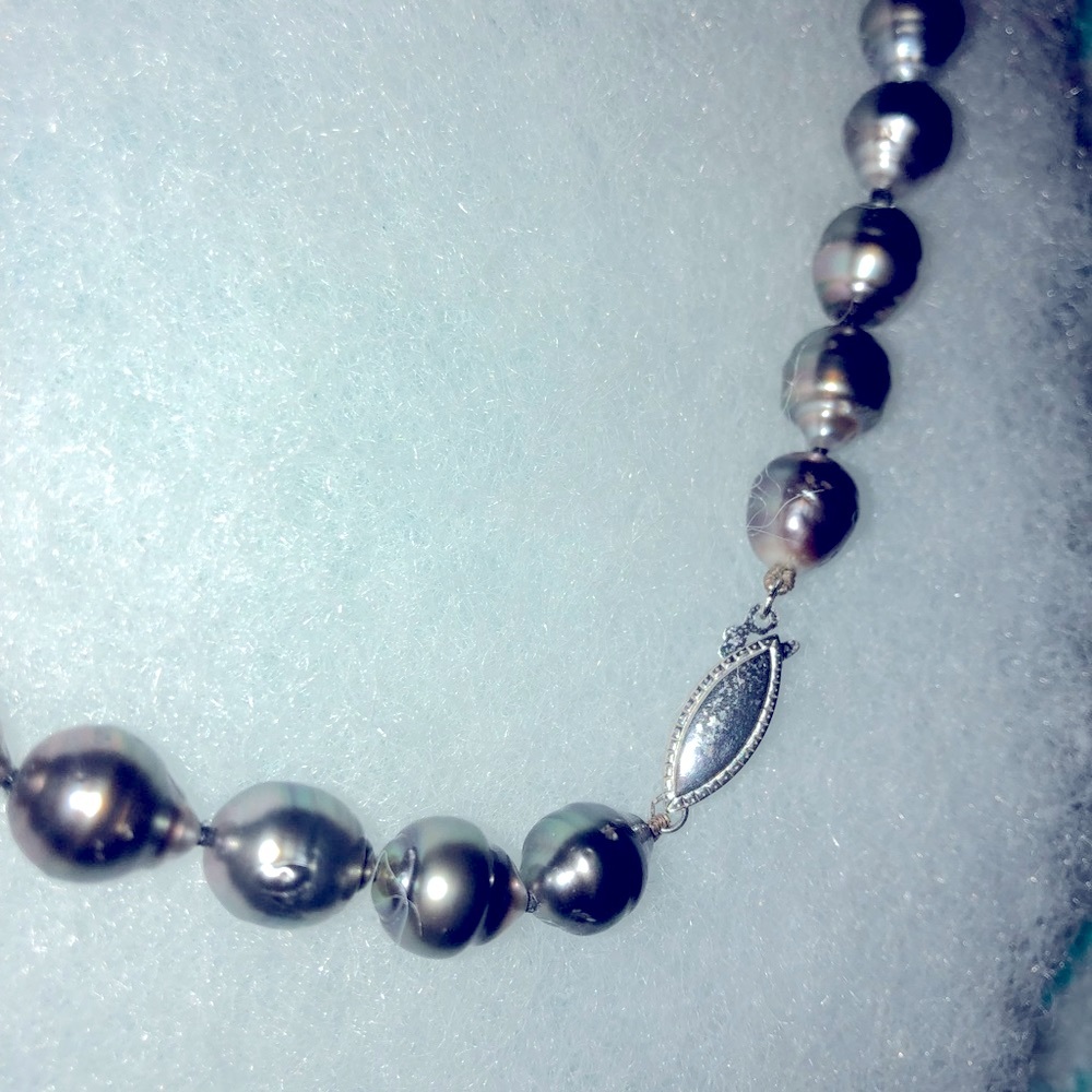 Baroque 16” Tahitian Pearl Necklace